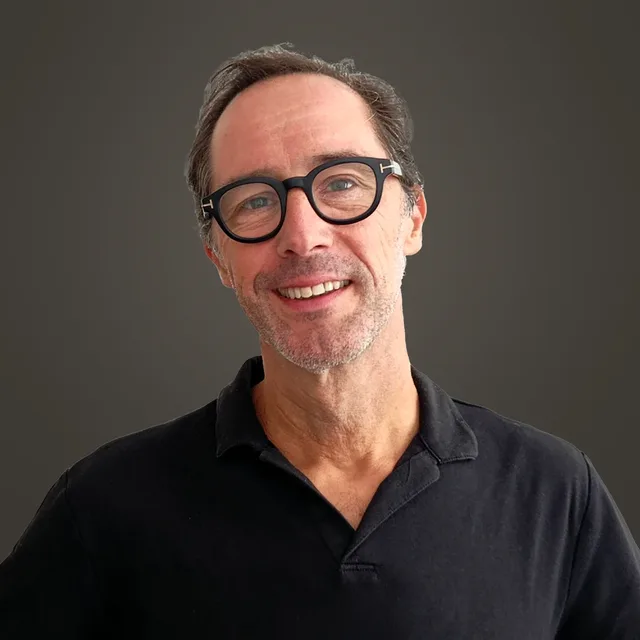 Portrait d’Alexandre Martinelli, fondateur de Dans le Mille, Émile.